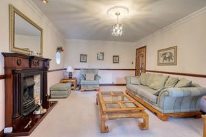 Sitting Room- click for photo gallery